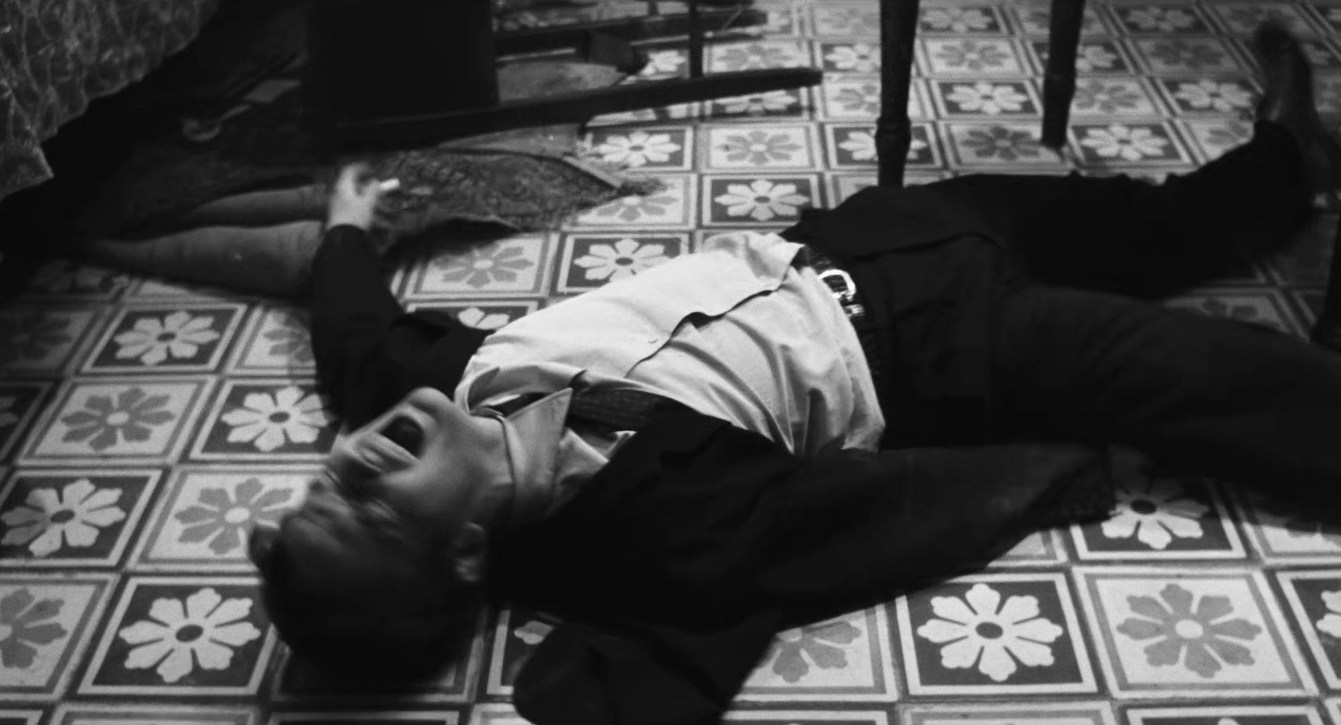 Pugni In Tasca Still 21